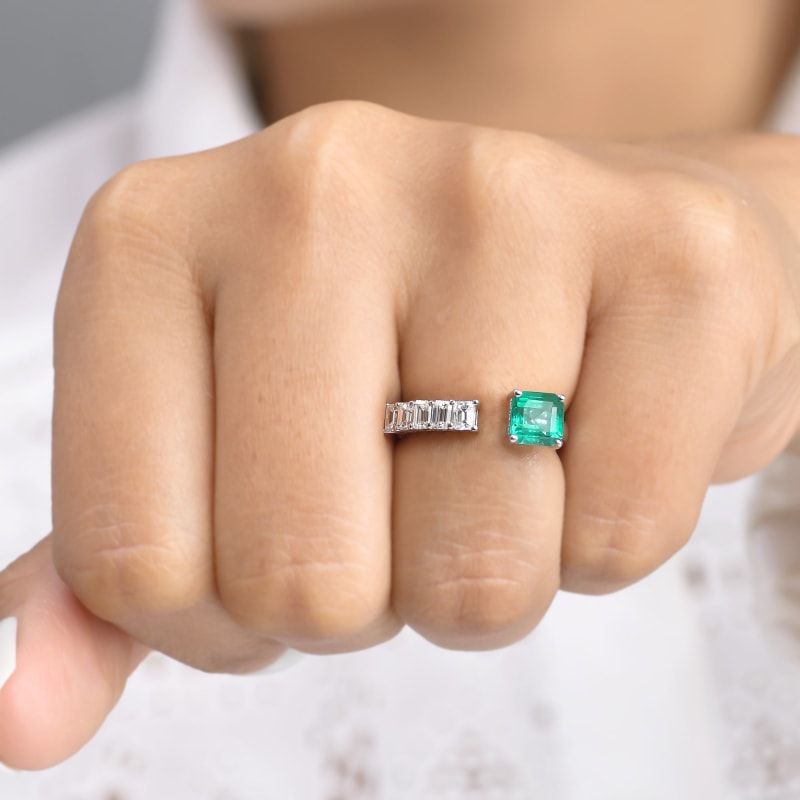 Bague émeraude diamants et or blanc