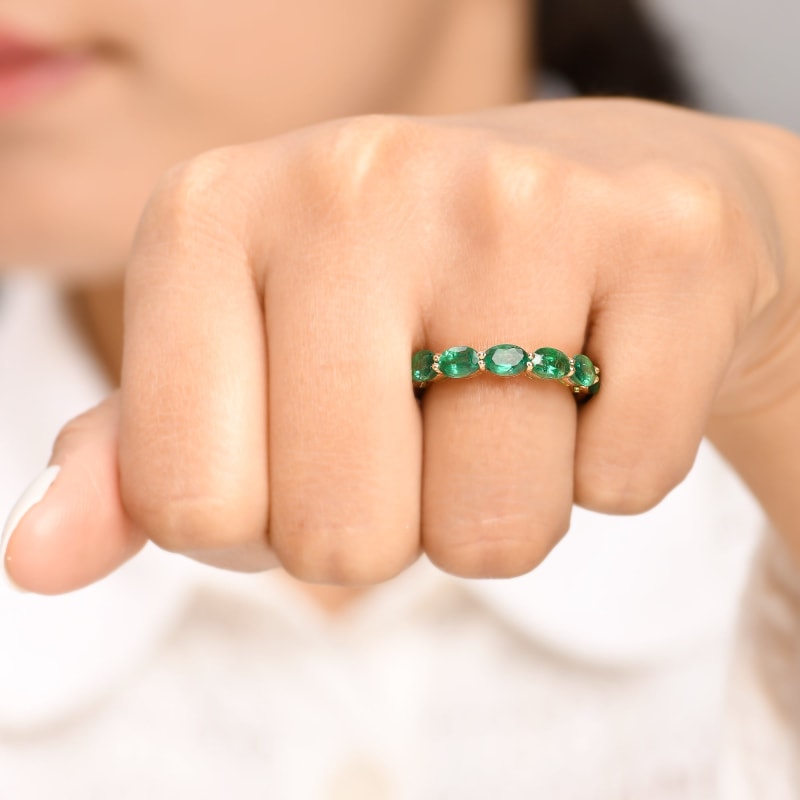 Bague émeraude tour complet