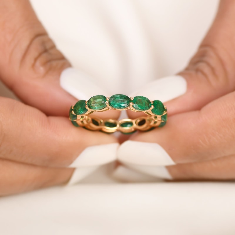 Bague émeraude tour complet
