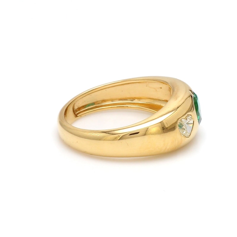 Chevalière Femme émeraude et diamants